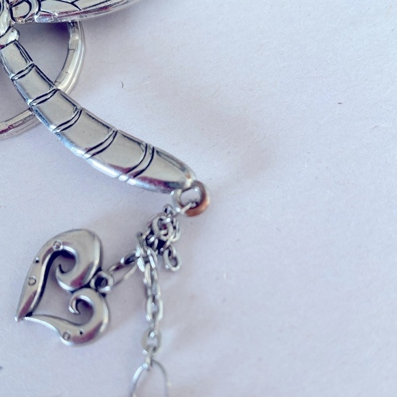 Dragonfly bag charm/key chain Silver tone butterfly heart charms - Picture 5 of 6